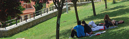 Disfrutando de los jardines de La Mota en Benavente